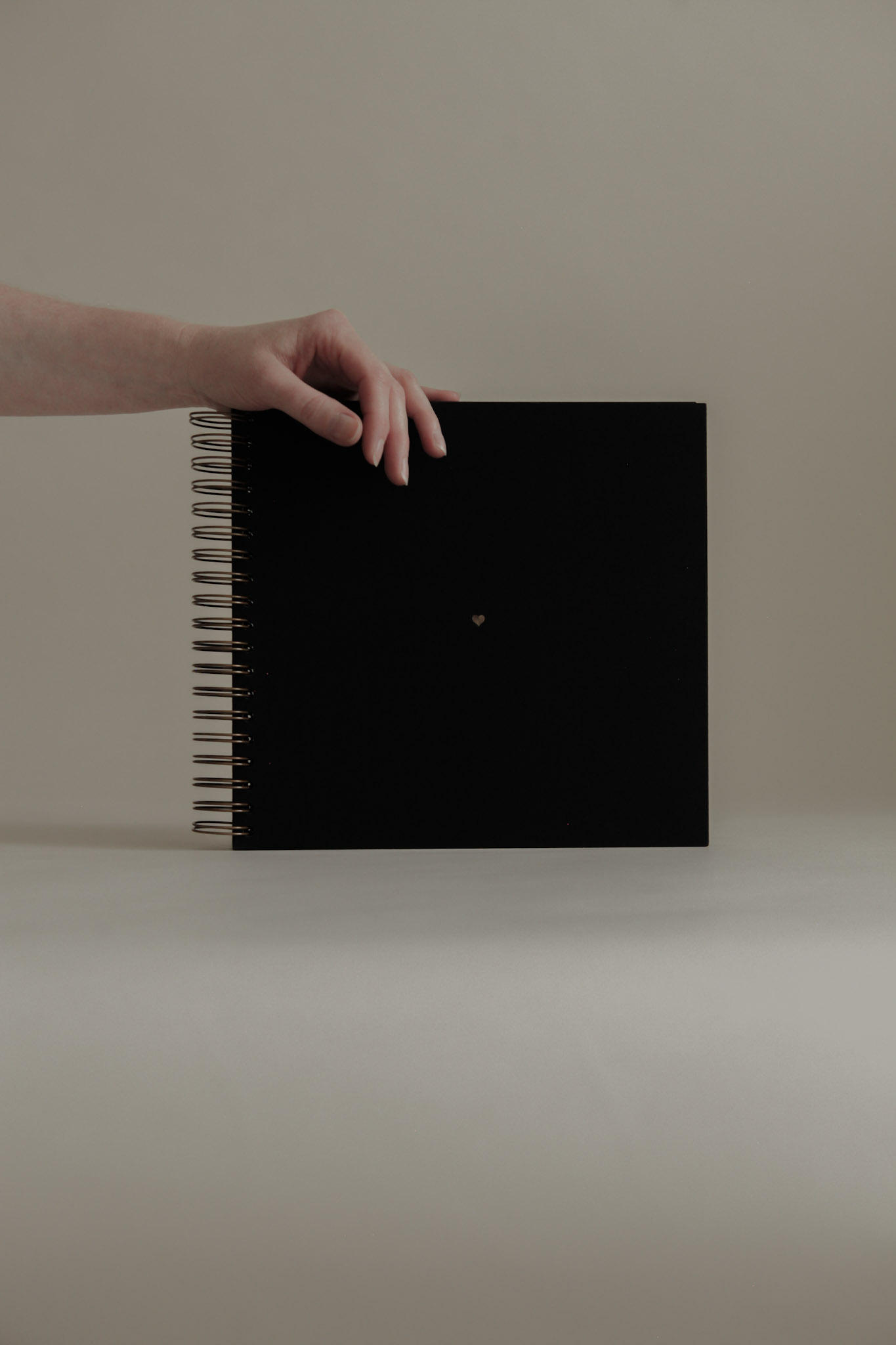 Album 26x25 Klasyczna czerń - zdjęcie alternatywne