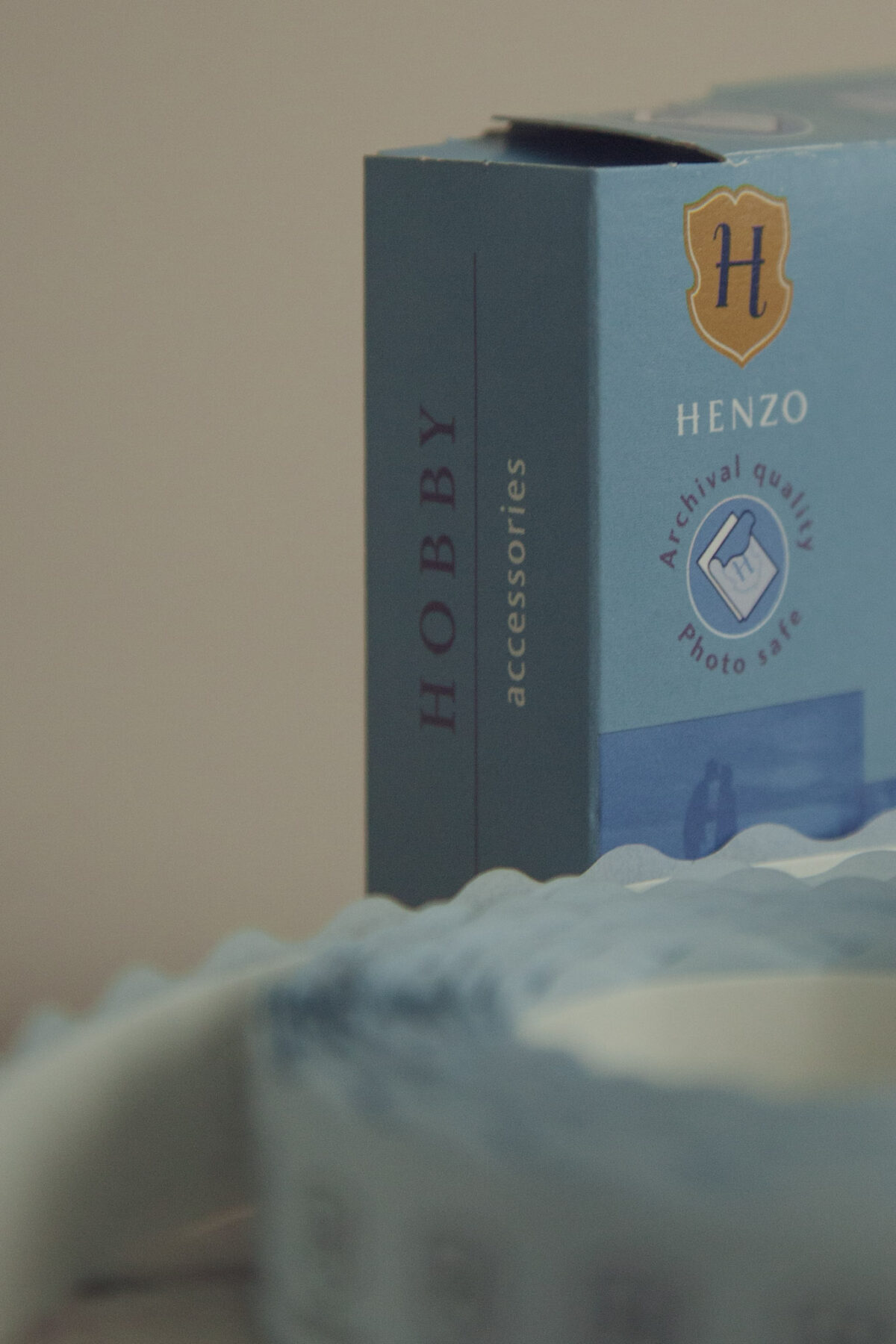 Фотонаклейки HENZO