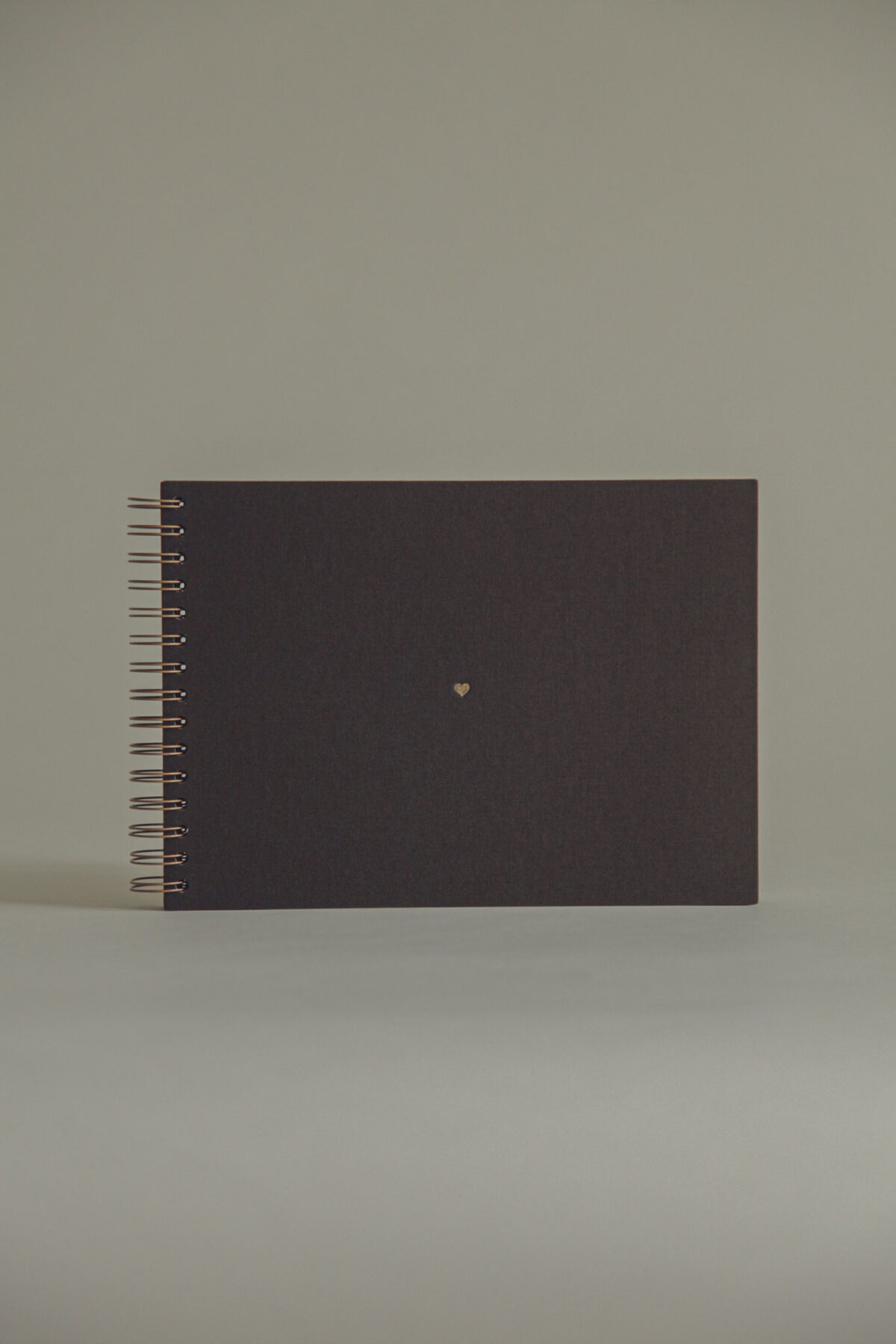 Fotoalbum SMALL BLACK30 braunes Herz