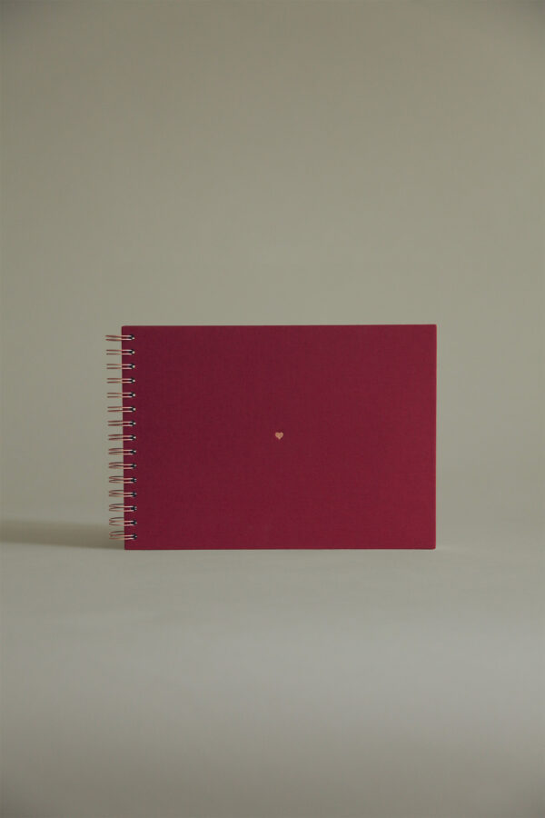 Album 28x20 bordo serce