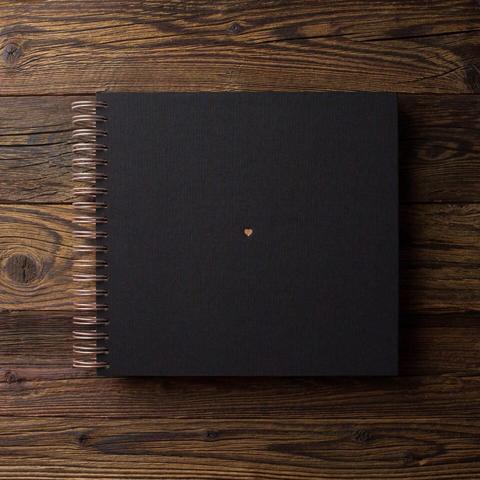 Fotoalbum MEDIUM BLACK40 schwarzes Herz