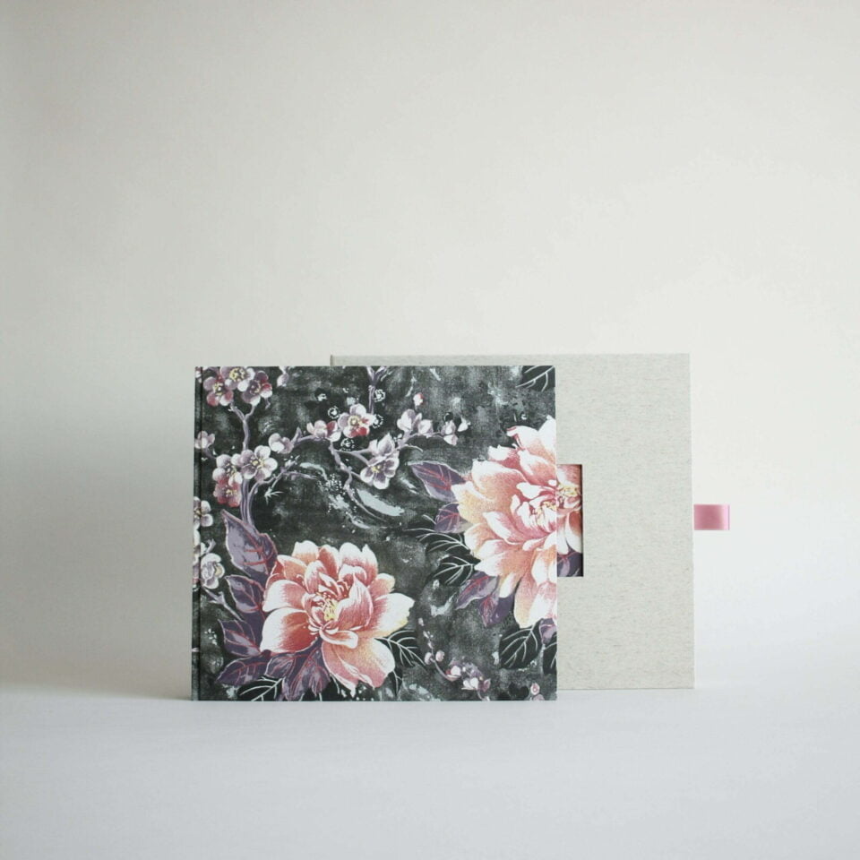 large 01 photo album with case
