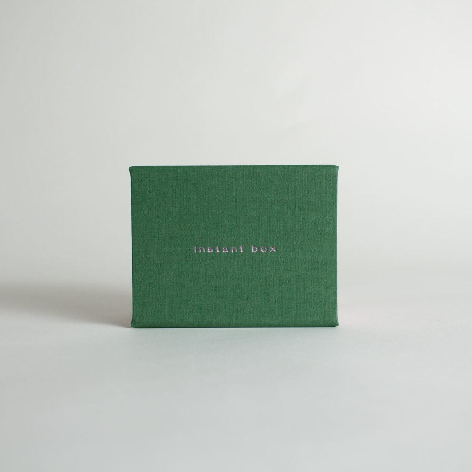 Instant Box Fotobox grün rosa / KAIKO Fotoalben